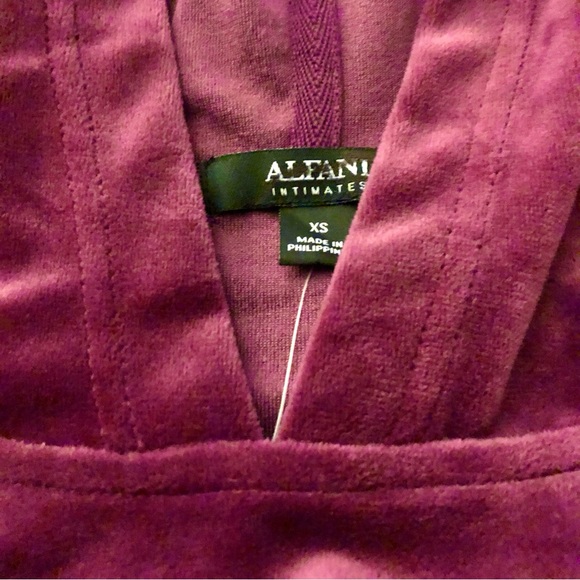 Alfani Velvet Pullover Hoodie Purple XS NWT - Picture 4 of 12